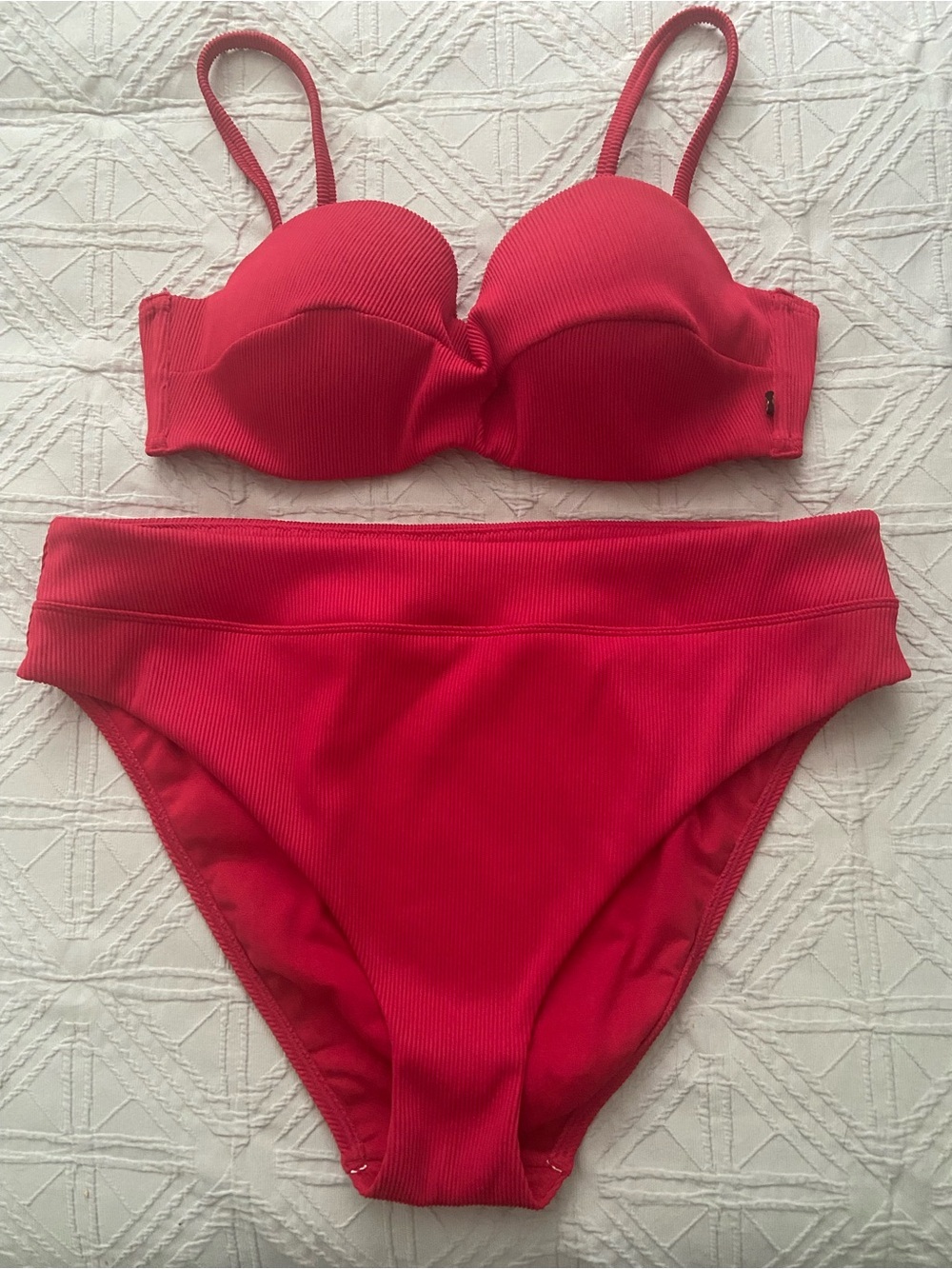 La Vie En Rose Red Ribbed Bikini Set